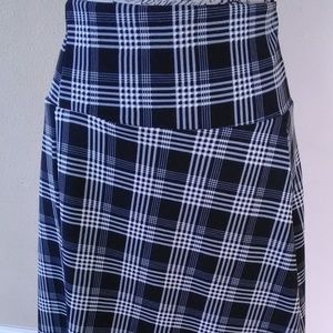 New VKY & CO tummy control skirt